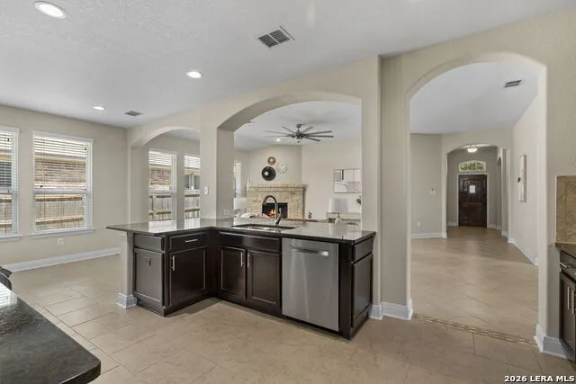 512 BISON LN Cibolo, TX 78108
