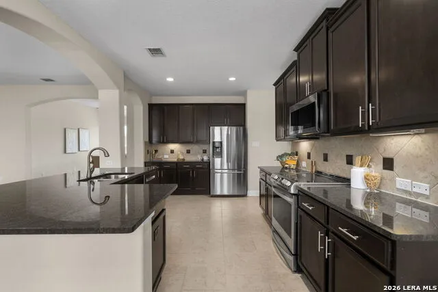 512 BISON LN Cibolo, TX 78108