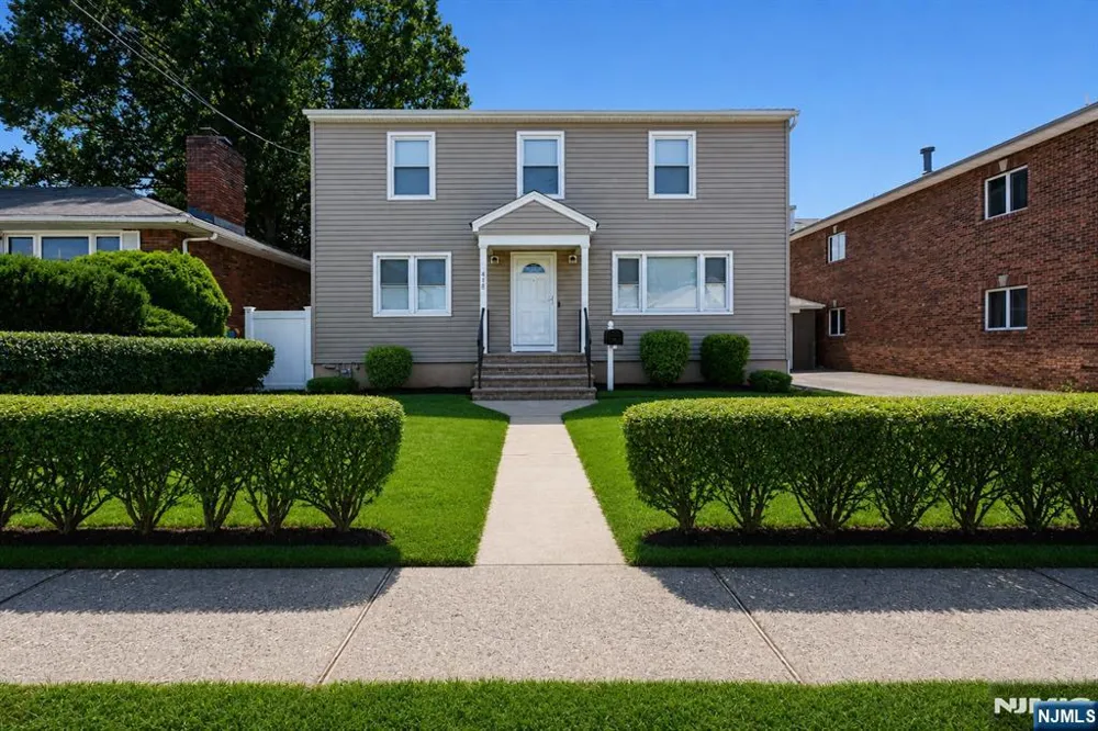 418 President Street Saddle Brook, NJ 07663