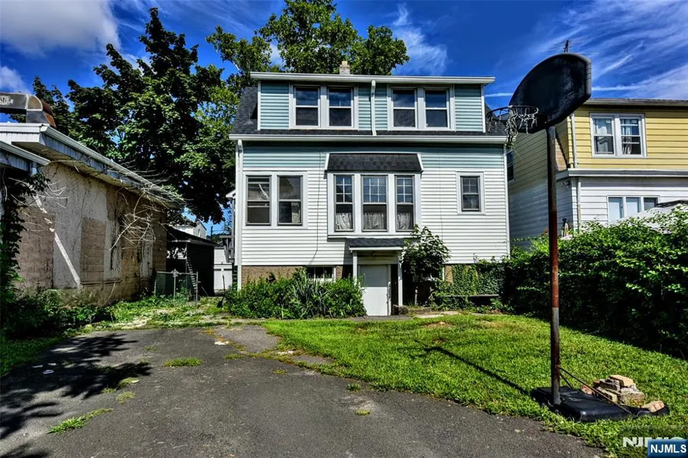 80 14th Street Prospect Park, NJ 07508