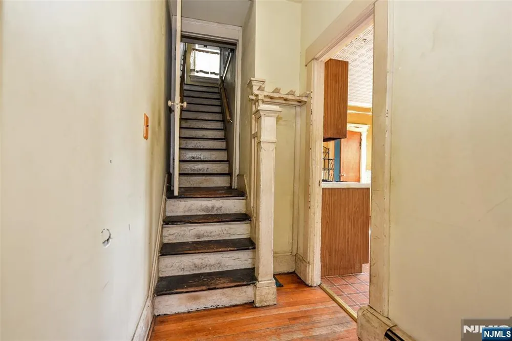80 14th Street Prospect Park, NJ 07508
