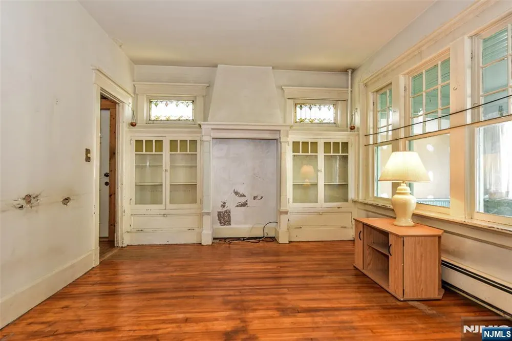 80 14th Street Prospect Park, NJ 07508