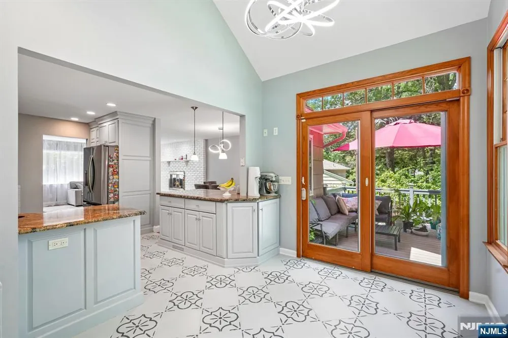 41 Magnolia Avenue Montvale, NJ 07645