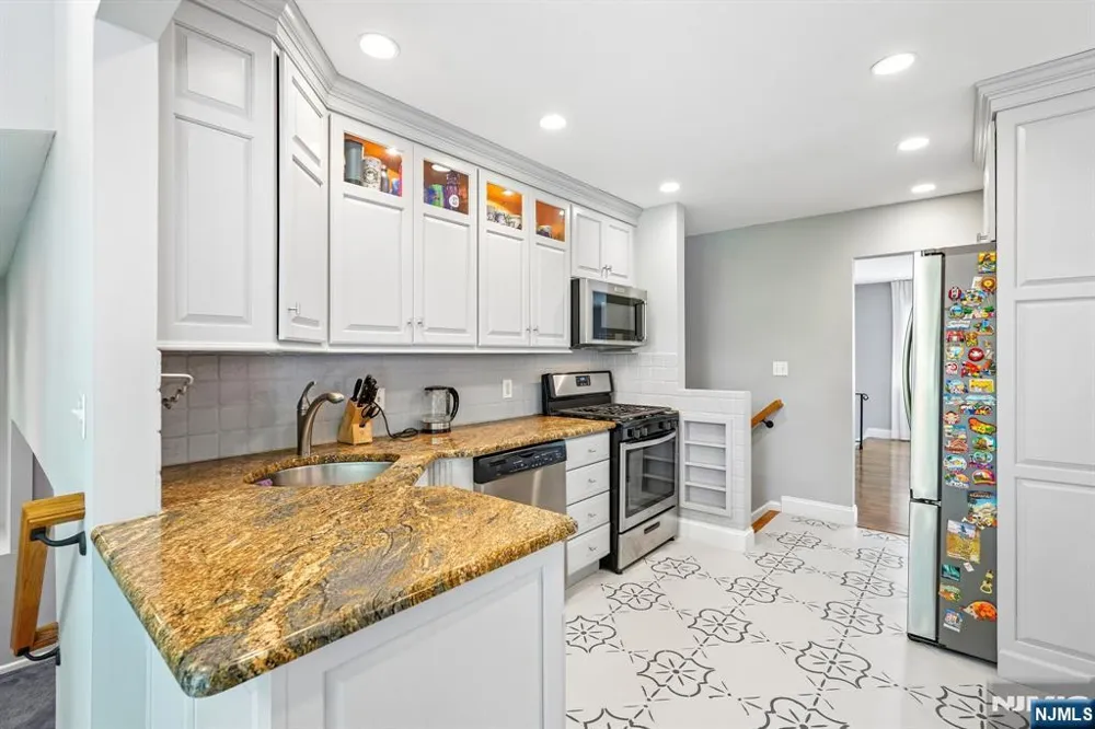 41 Magnolia Avenue Montvale, NJ 07645
