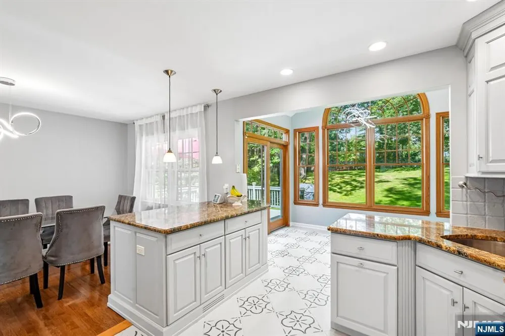 41 Magnolia Avenue Montvale, NJ 07645