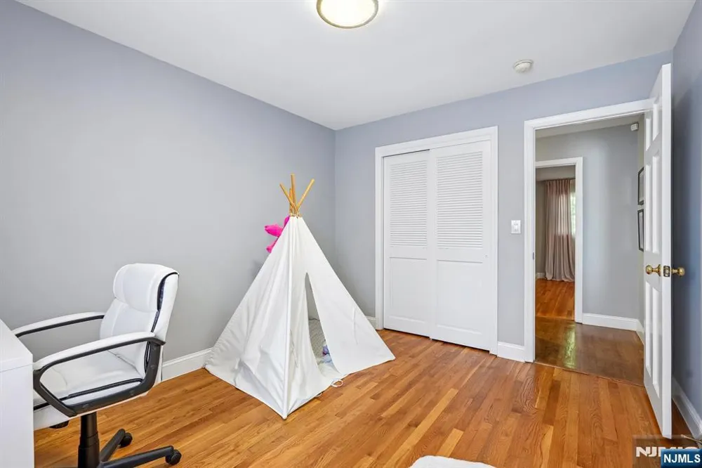 41 Magnolia Avenue Montvale, NJ 07645
