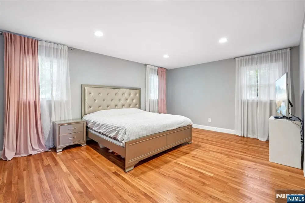 41 Magnolia Avenue Montvale, NJ 07645