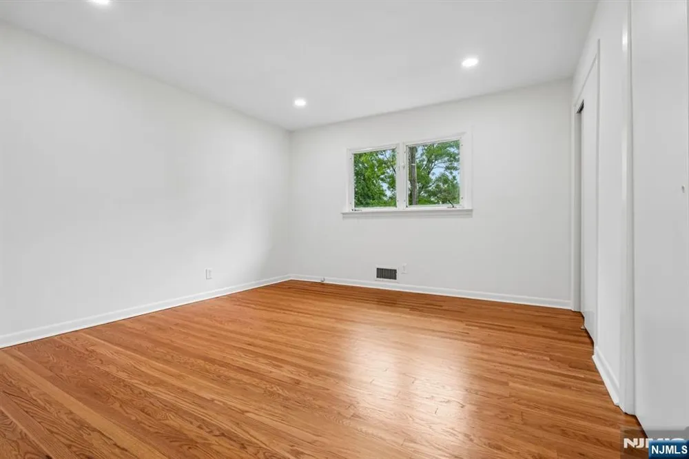 59 Division Street Bloomfield, NJ 07003