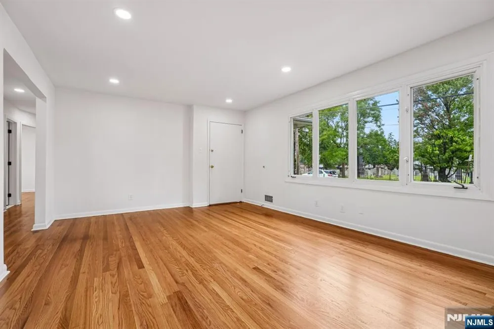 59 Division Street Bloomfield, NJ 07003