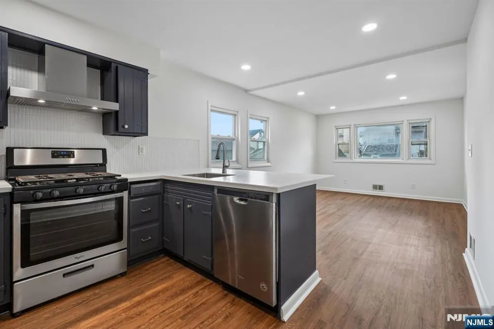 59 Division Street Bloomfield, NJ 07003