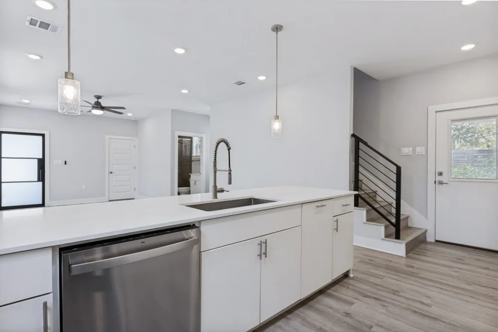 1042 Rosemont Street #2 Austin, TX 78723