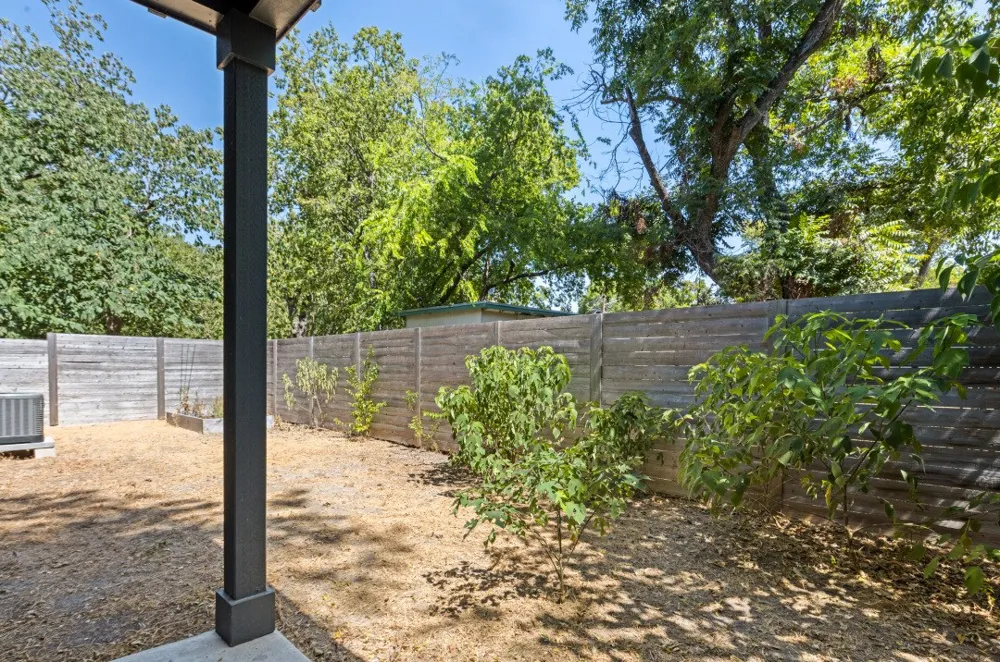 1042 Rosemont Street #2 Austin, TX 78723