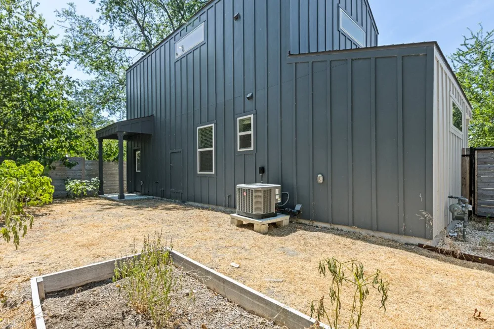 1042 Rosemont Street #2 Austin, TX 78723
