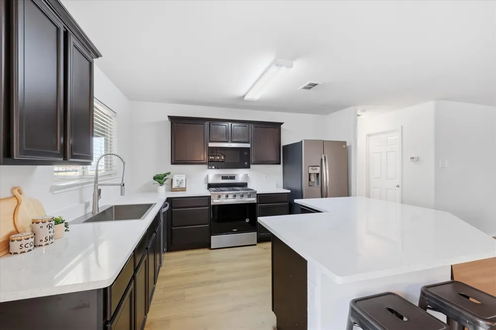 3900 Oceanview Drive Denton, TX 76208