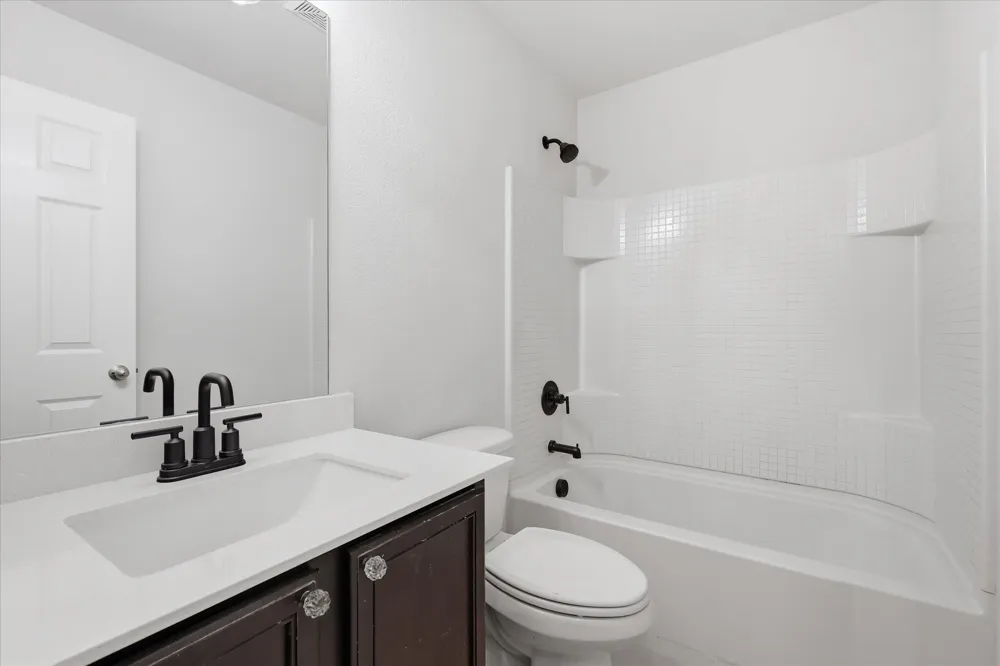 3900 Oceanview Drive Denton, TX 76208