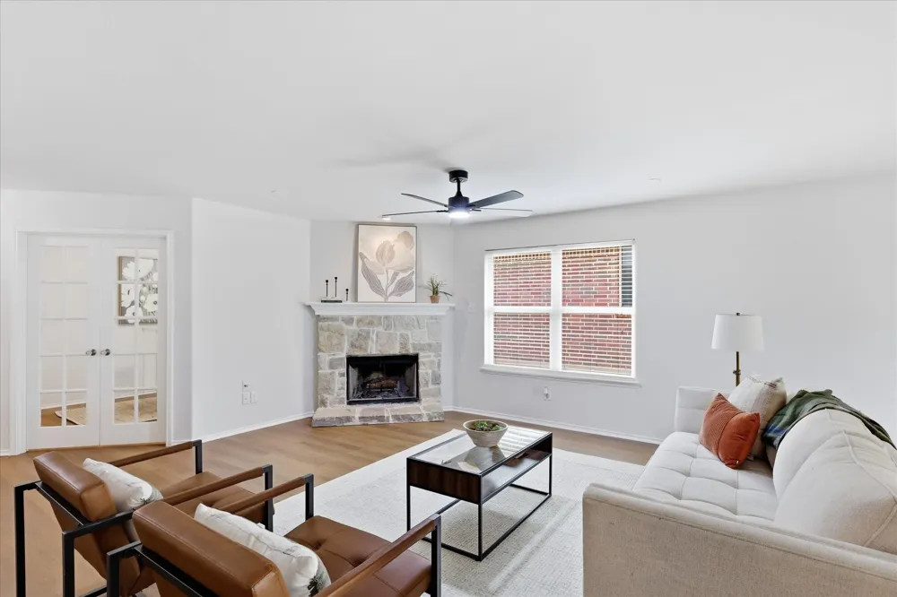 3900 Oceanview Drive Denton, TX 76208