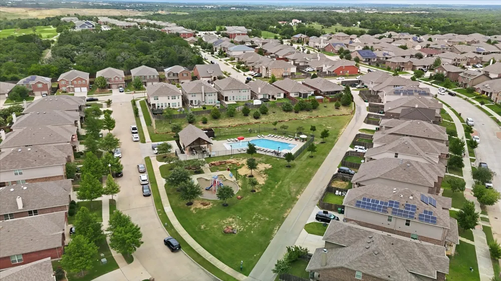3900 Oceanview Drive Denton, TX 76208
