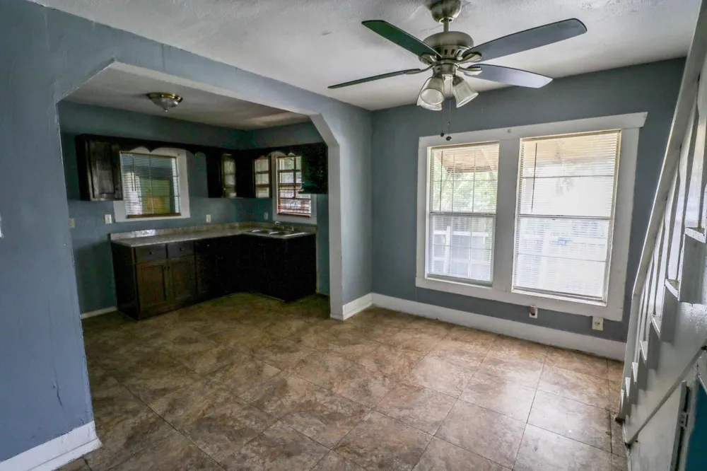9243 E Avenue O Houston, TX 77012
