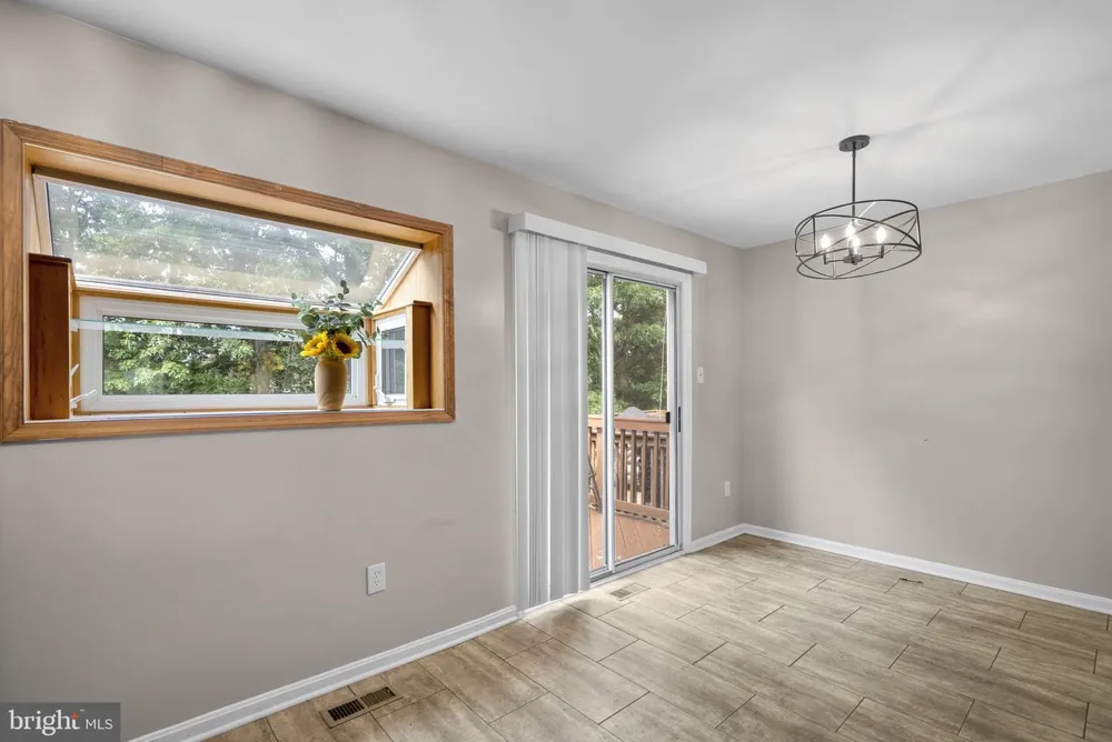 14122 OAKPOINTE DRIVE Laurel, MD 20707