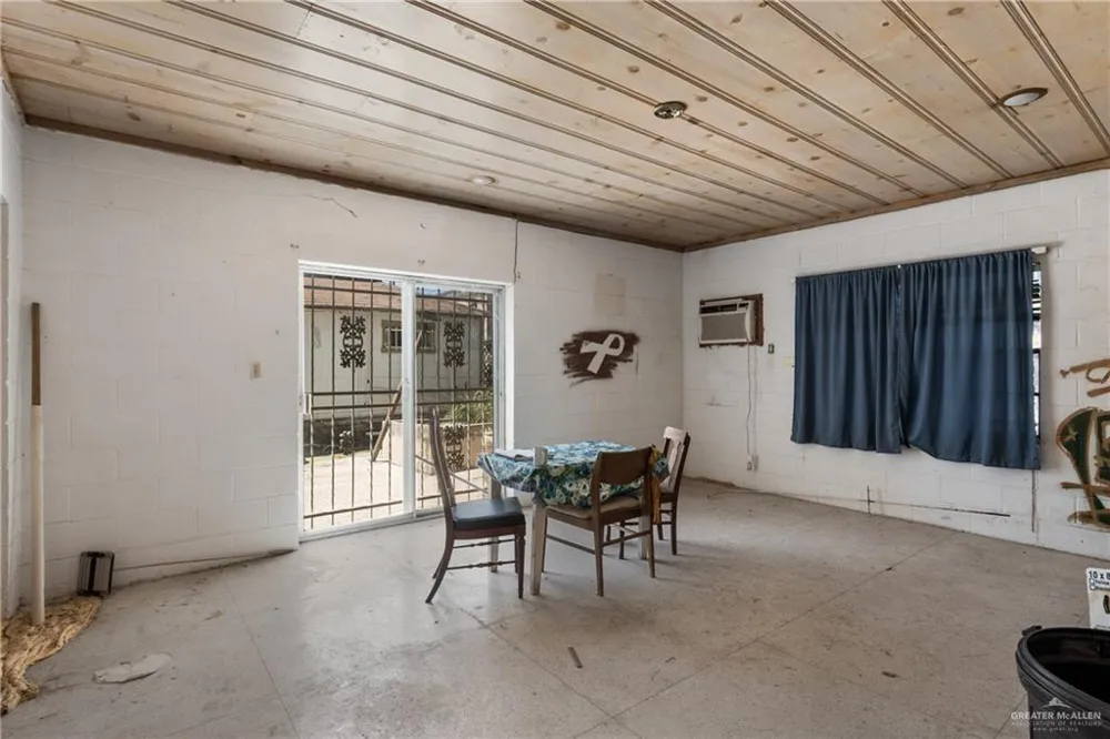 610 E 2nd Street Rio Grande City, TX 78582
