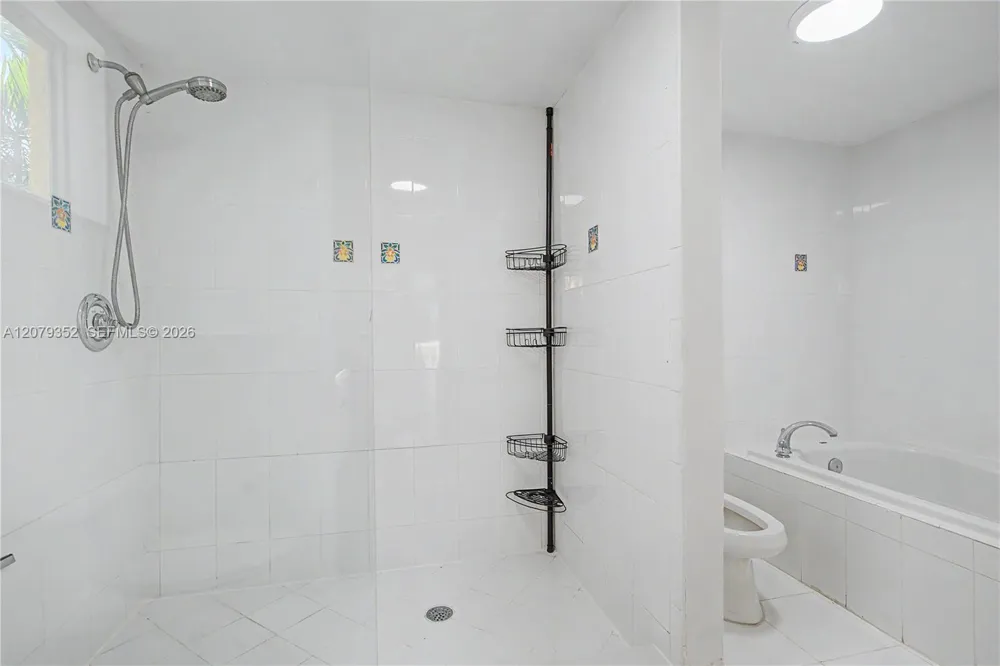 8888 Collins Ave #115 Surfside, FL 33154