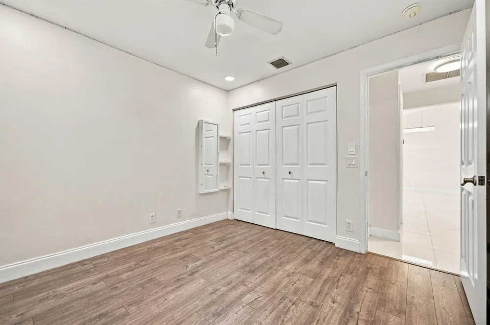 1590 ORION LANE Weston, FL 33327
