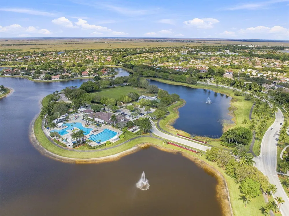 1590 ORION LANE Weston, FL 33327