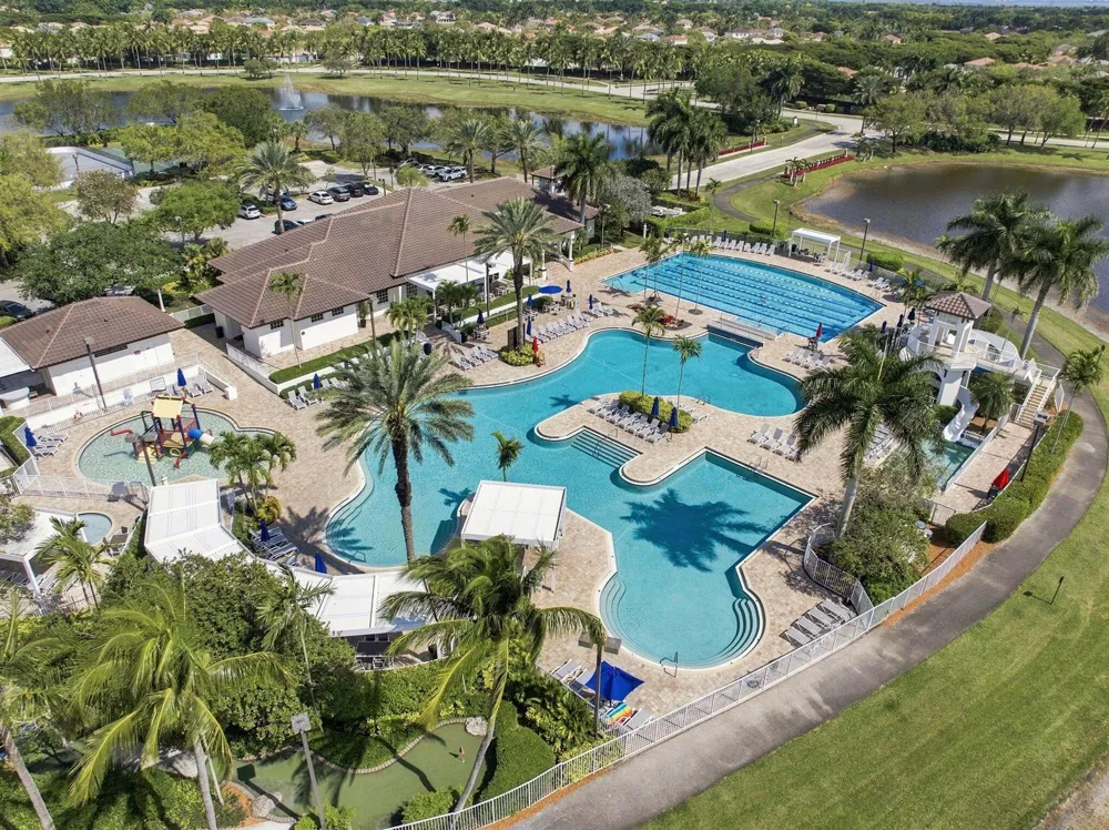 1590 ORION LANE Weston, FL 33327