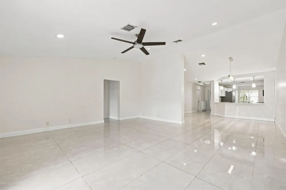 1590 ORION LANE Weston, FL 33327
