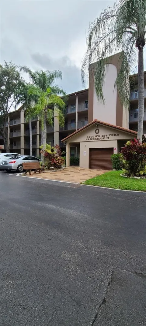 1200 SW 124TH #105-O