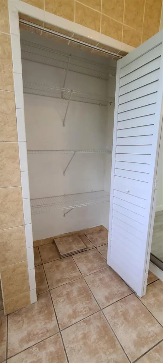 1200 SW 124TH #105-O Pembroke Pines, FL 33027