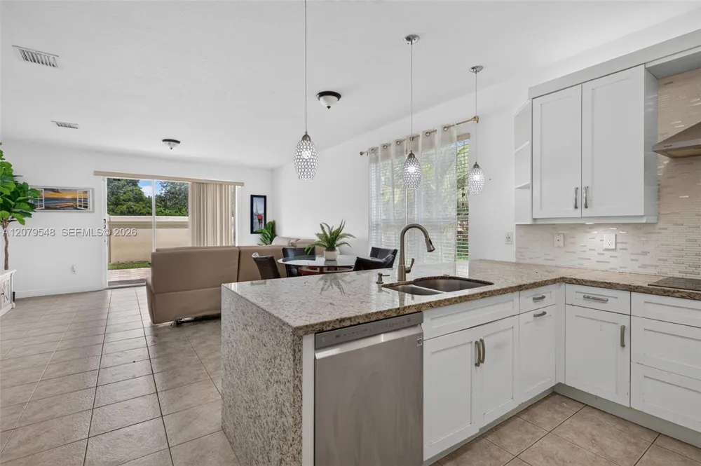 18051 SW 41st St Miramar, FL 33029