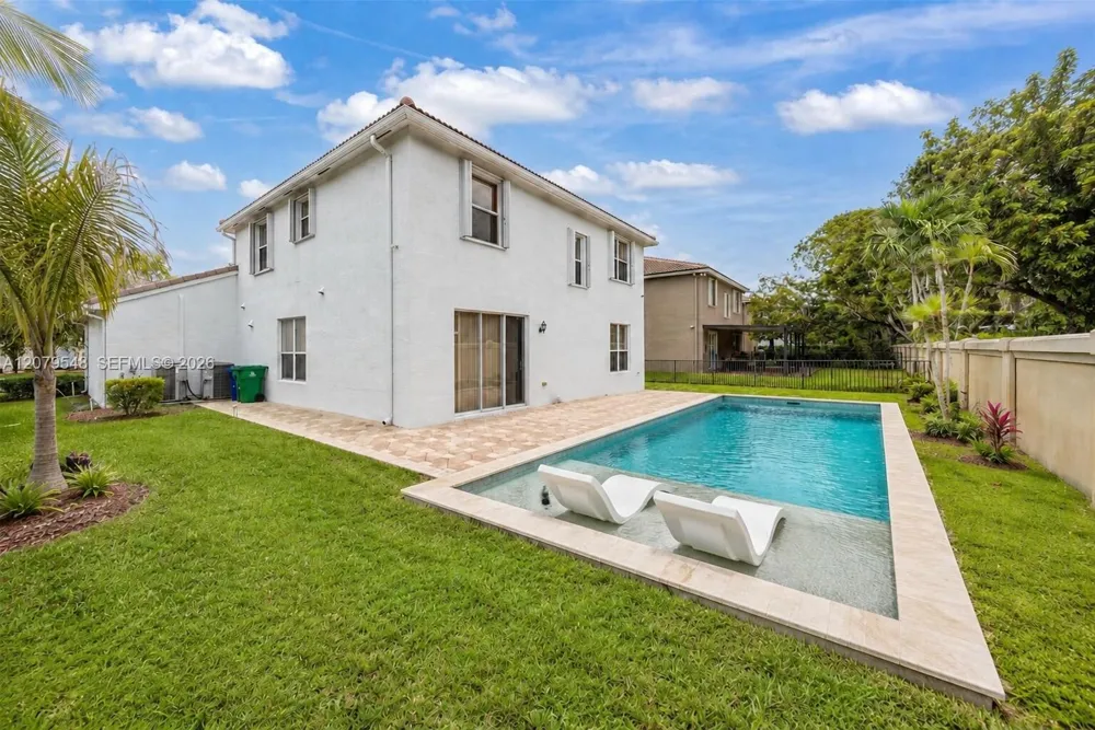 18051 SW 41st St Miramar, FL 33029