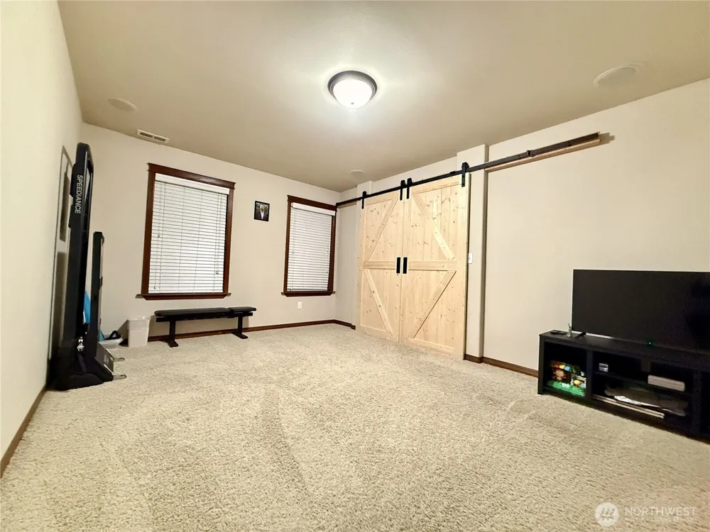 10004 13th Dr SE Everett, WA 98208