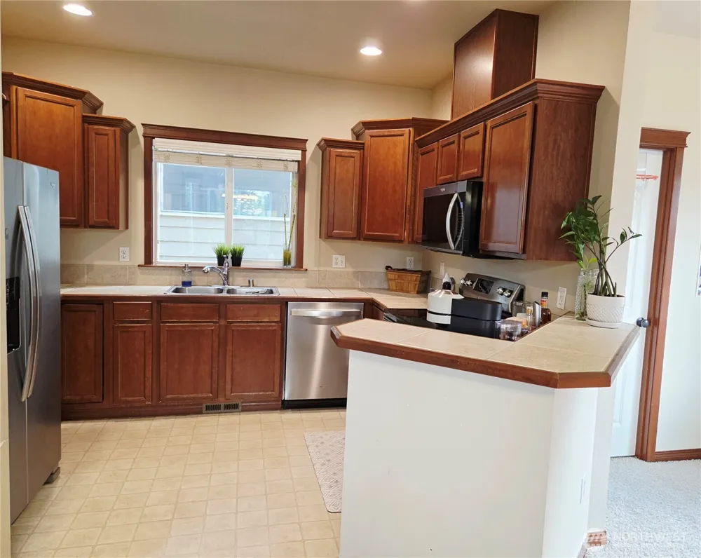 10004 13th Dr SE Everett, WA 98208