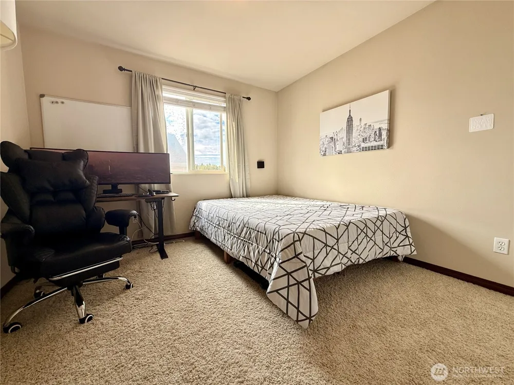10004 13th Dr SE Everett, WA 98208