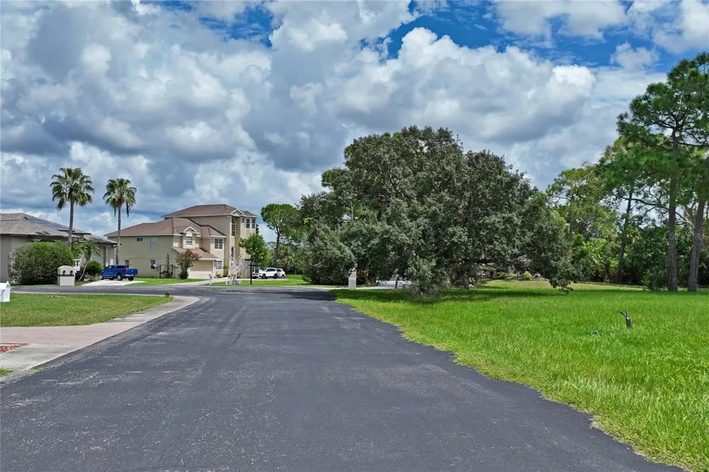 3034 SHEPPARDS CROOK Holiday, FL 34691