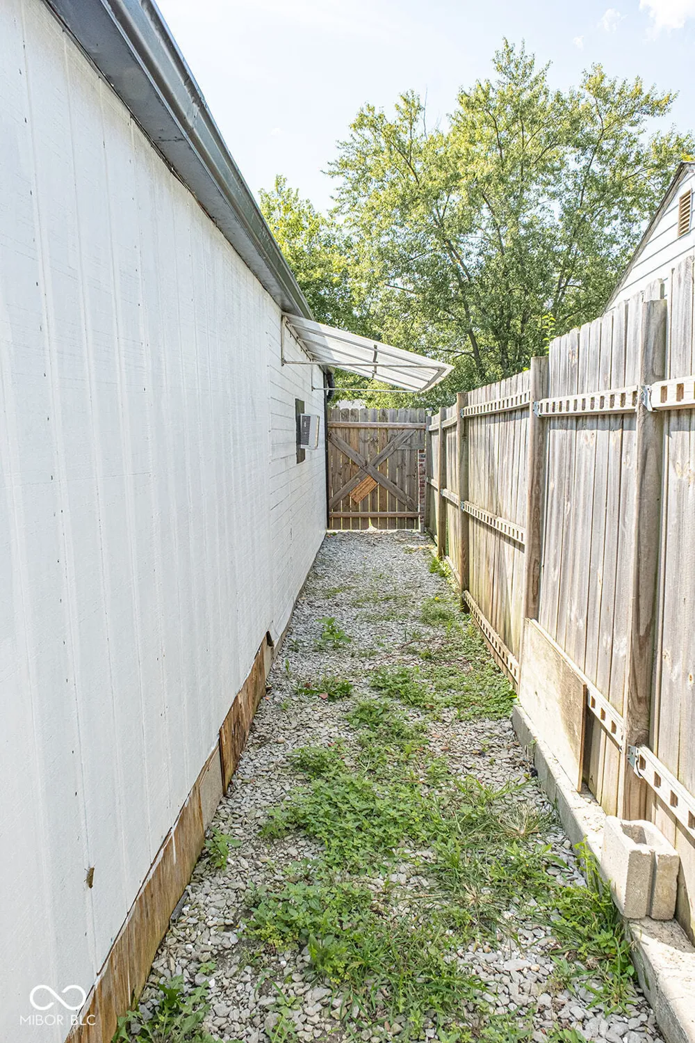 2325 Webster Avenue Indianapolis, IN 46219