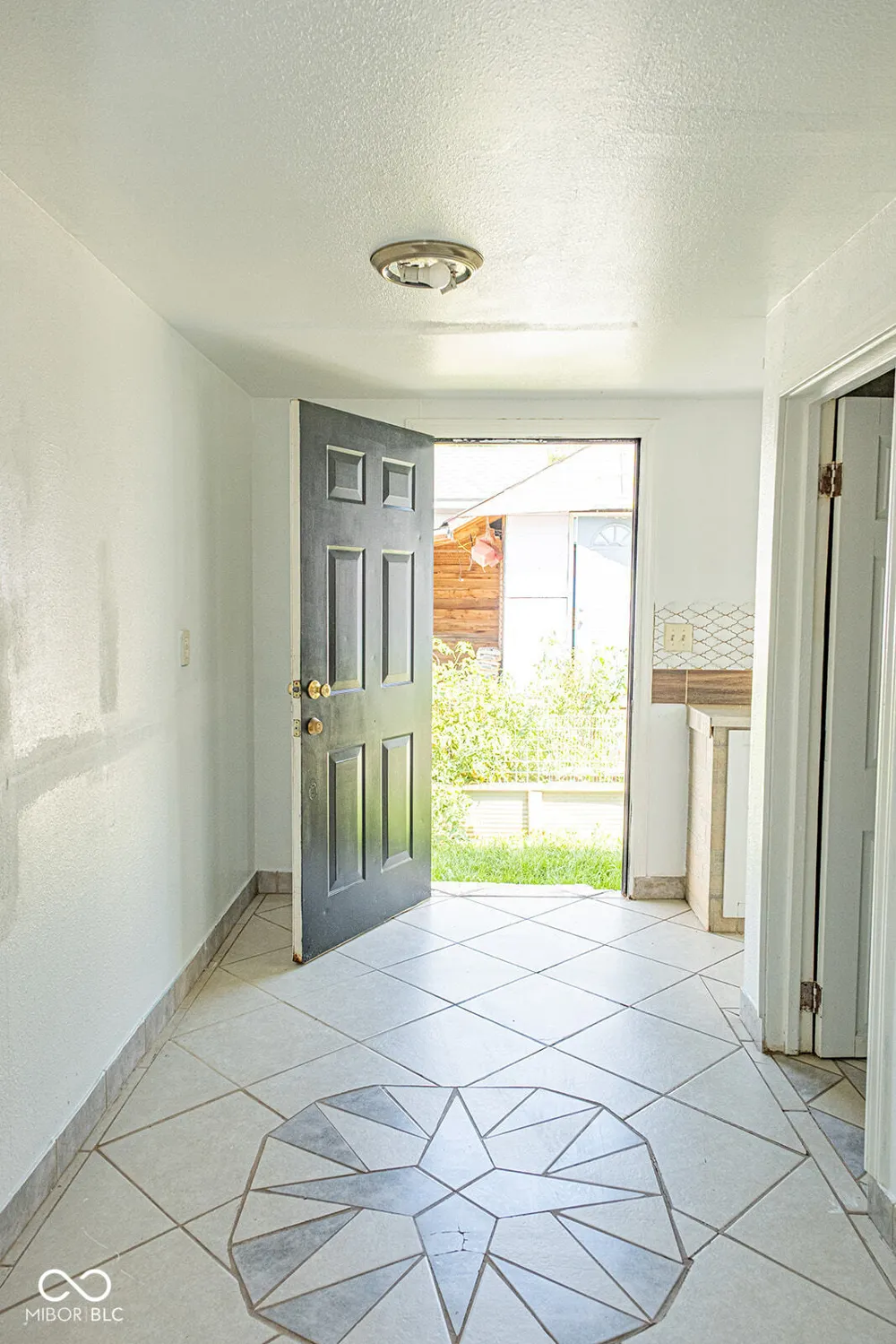 2325 Webster Avenue Indianapolis, IN 46219