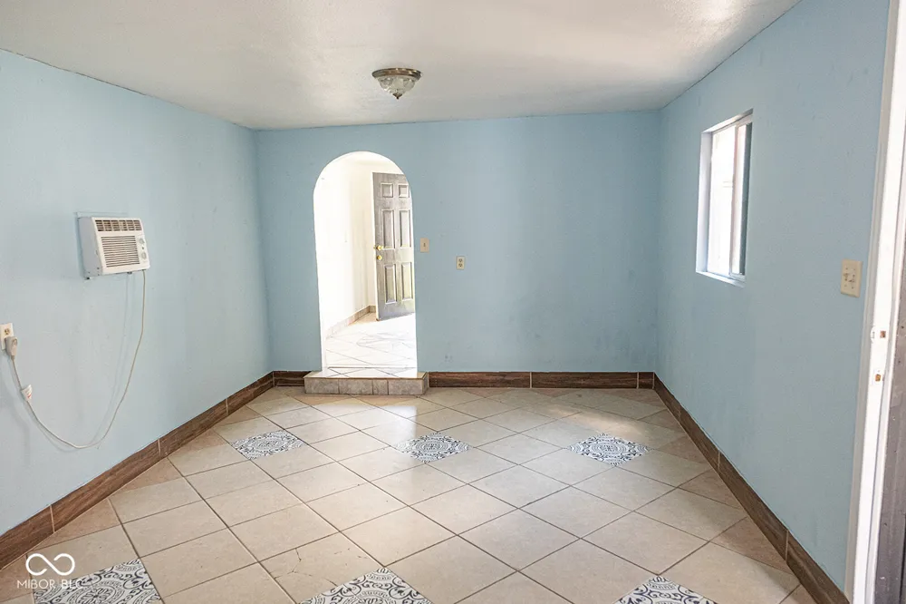 2325 Webster Avenue Indianapolis, IN 46219