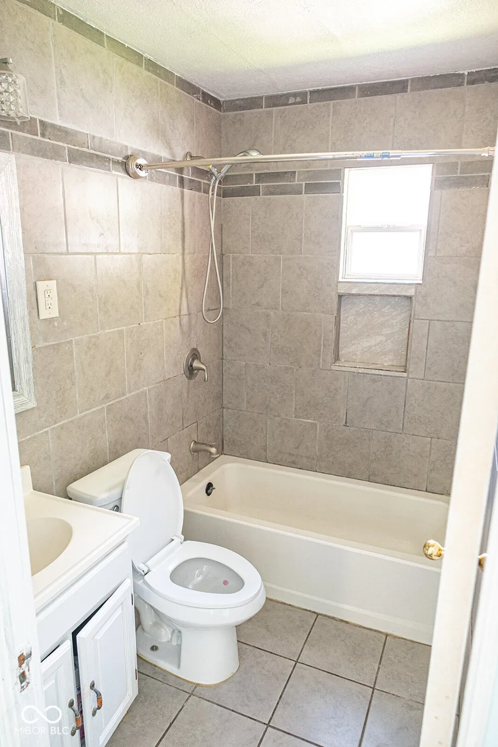 2325 Webster Avenue Indianapolis, IN 46219