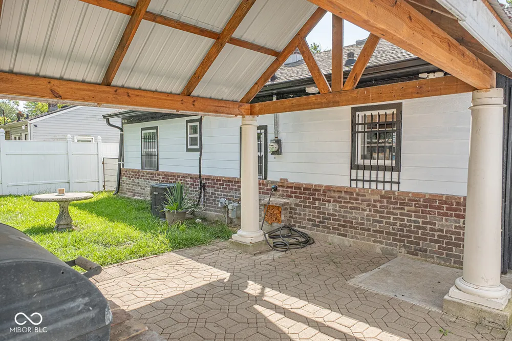 2325 Webster Avenue Indianapolis, IN 46219