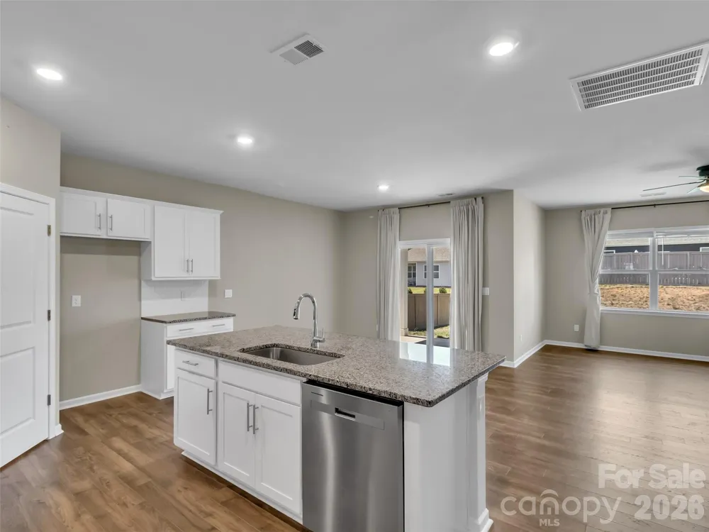 61 Woodvale Drive Waynesville, NC 28786