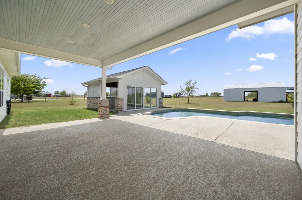 10160 Wallace Road Holland, TX 76534