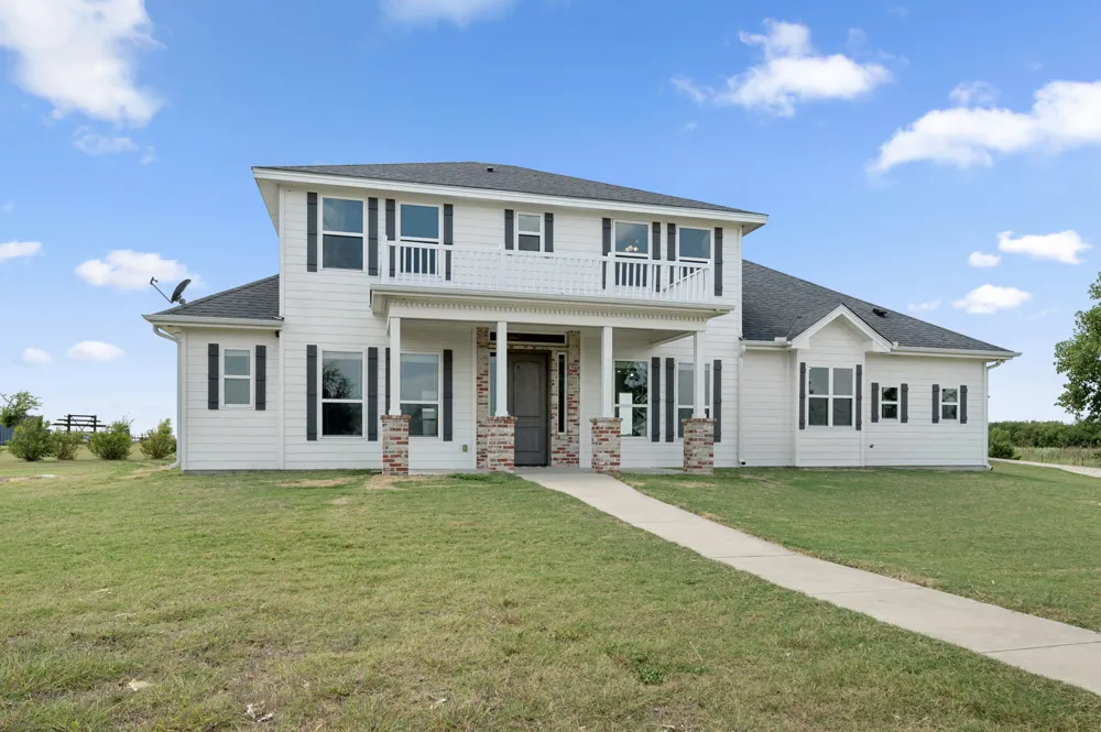 10160 Wallace Road Holland, TX 76534