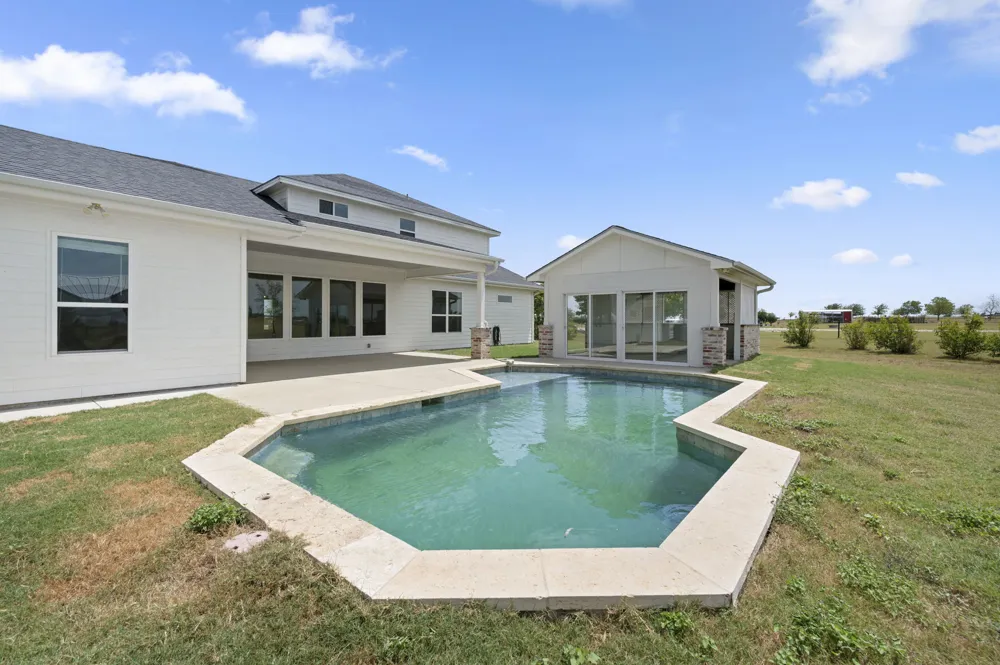 10160 Wallace Road Holland, TX 76534