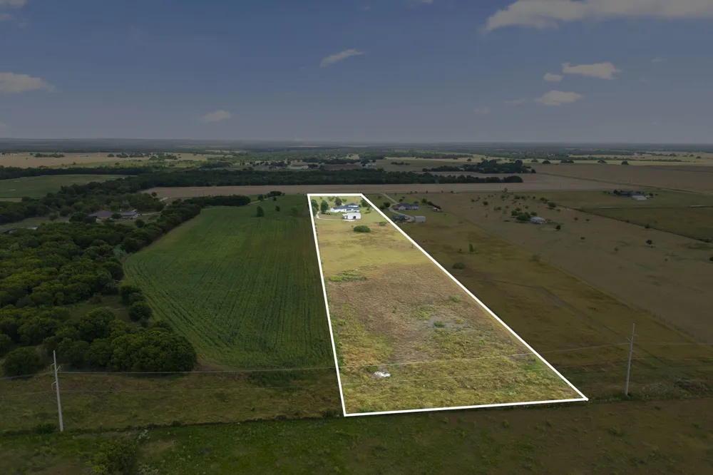 10160 Wallace Road Holland, TX 76534