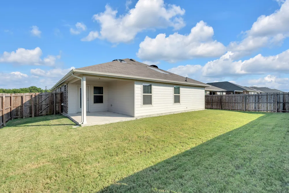 1000 Homestead Lane Royse City, TX 75189