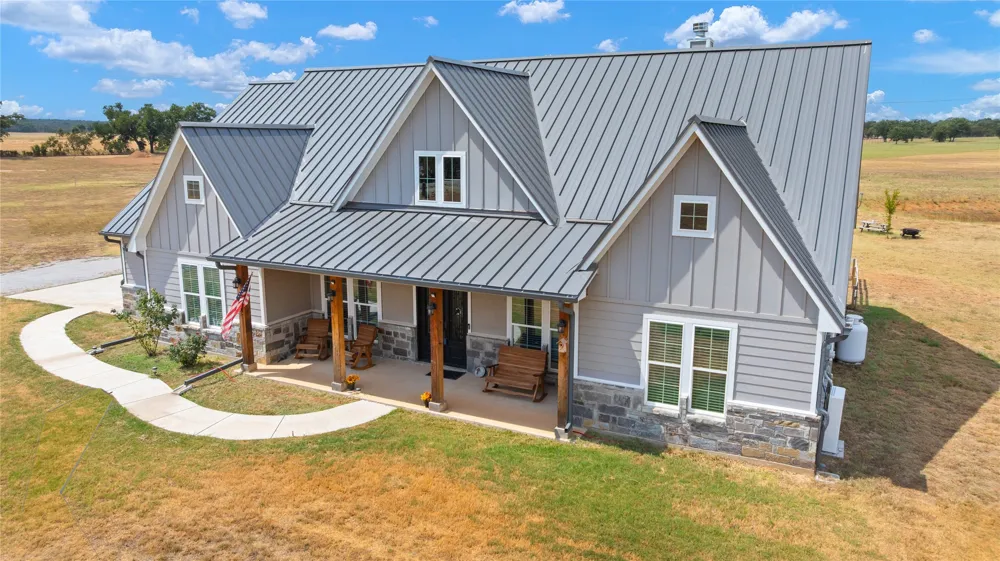 40 Tori Court Santo, TX 76124