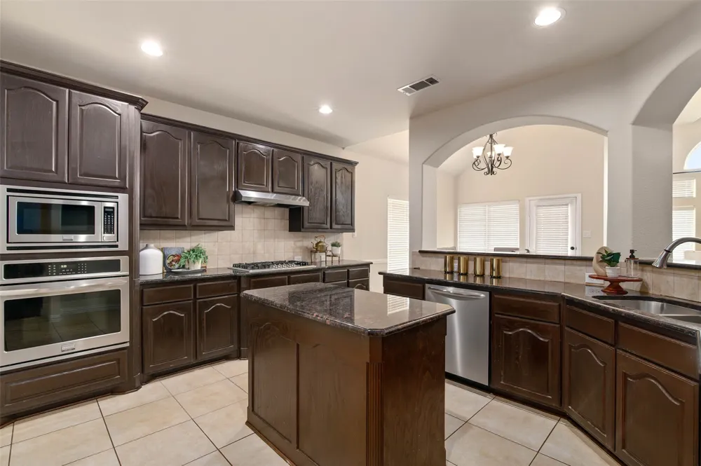 3072 Brianna Drive Frisco, TX 75033